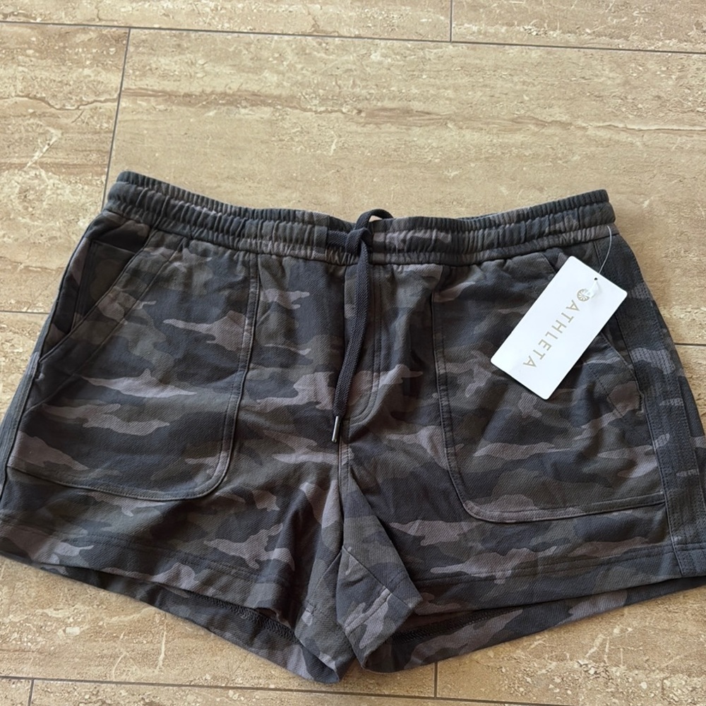Athleta Women's Camo Gray Shorts